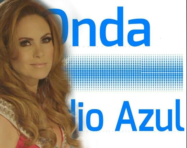 FansLuceroCLM's tweet photo. Nuestra adorada @LuceroMexico con #PecadoOriginal esta semana en el n°3 en @OndaRadioAzul http://t.co/1xITuu0djj