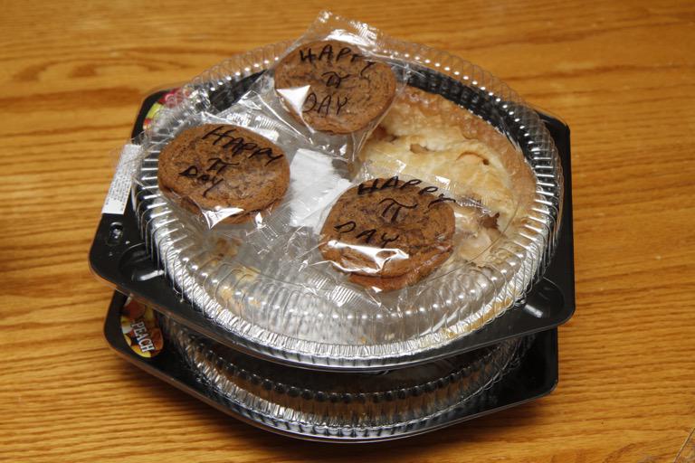 A special Pi Day Breakfast. Oatmeal Cream pie, that is.
#SparksPiDay