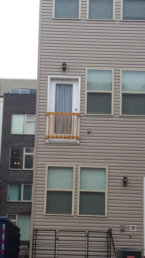 MB332's tweet photo. Some designs just really puzzle me. #decktease #why http://t.co/WTlkyMOmER