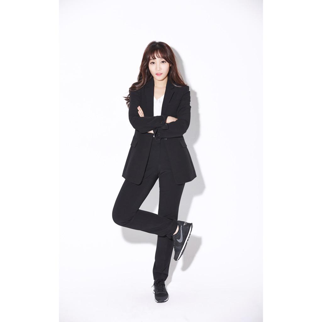 naseonin's tweet photo. 졸업사진 http://t.co/A2SLwN9SGd
