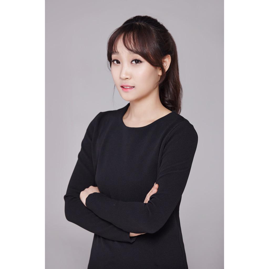 naseonin's tweet photo. 졸업사진 http://t.co/A2SLwN9SGd