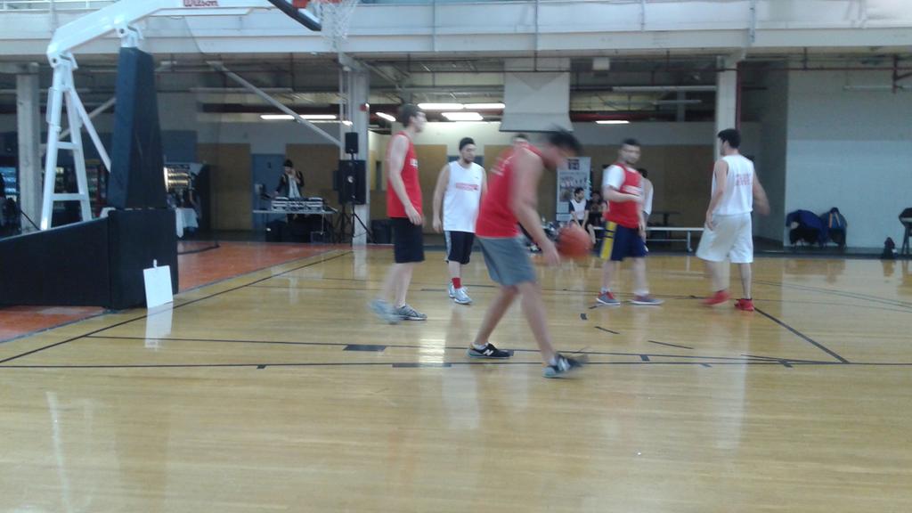 Games r in full swing! Come join us <a href="/HoopDomeToronto/">Hoop Dome </a> for food, friends and awesome prizes. <a href="/Ont_LOVE/">Z</a> #youth #Toronto