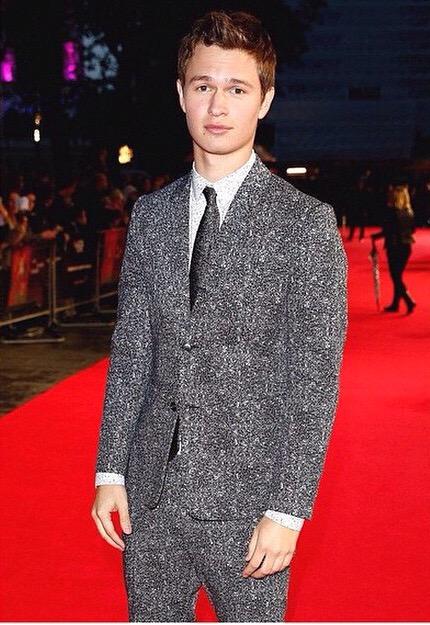 Mallory_Dote's tweet photo. “@DoteMaggie: HAPPY BIRTHDAY💘💘💘 @AnselElgort @Mallory_Dote http://t.co/B5SyhyhOyF” HAPPY BIRTHDAY BABY I LOVE YOU