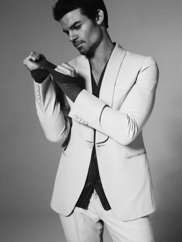 Extremely attractive & awesome actor. Happy Birthday Daniel Gillies. Wish you the best xx 