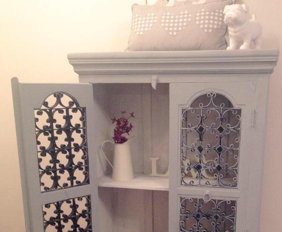 shabbychiccasey's tweet photo. #allinthedetail #distressed #ideas #farmhouse #shabbychic #annie #sloan #parisgrey #forsale #buyonline #Upcycledhour http://t.co/ei0zPA1YrS