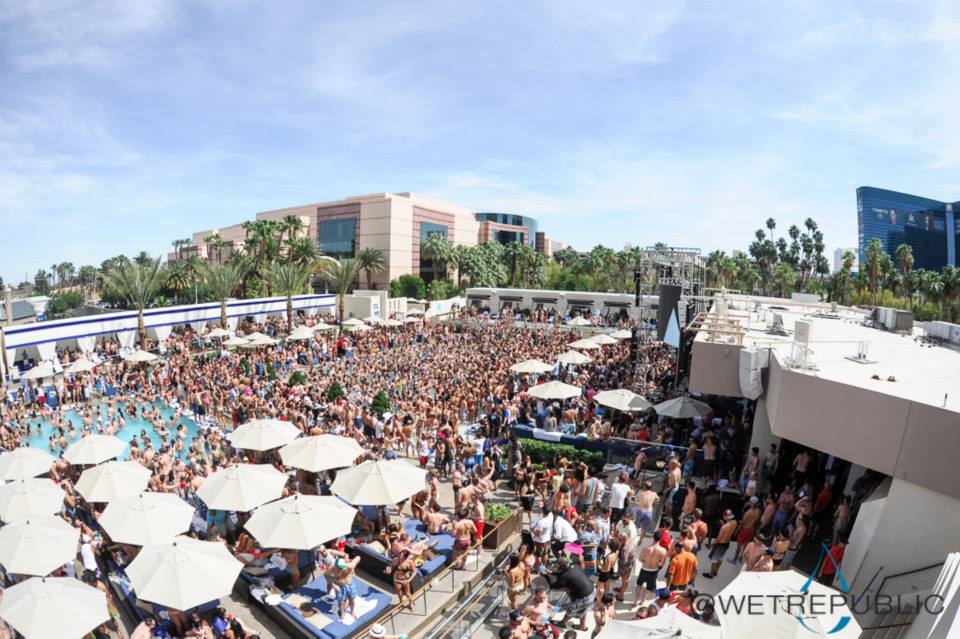 WetRepublic's tweet photo. RETWEET if you're ready for Round 2 of opening weekend at #WetRepublic!

Tickets: http://t.co/pgJnCMwtTZ http://t.co/aVcGJoMU5P