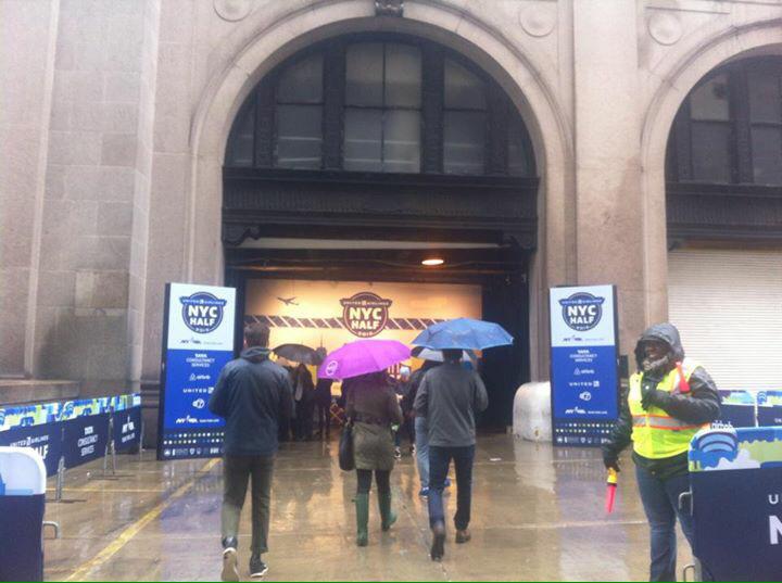 asadopasado's tweet image. Andrea Mac Micking está lista para correr 21K de Nueva York. Pronto, su relato en #RunnerBlog blogs.lanacion.com.ar/running/