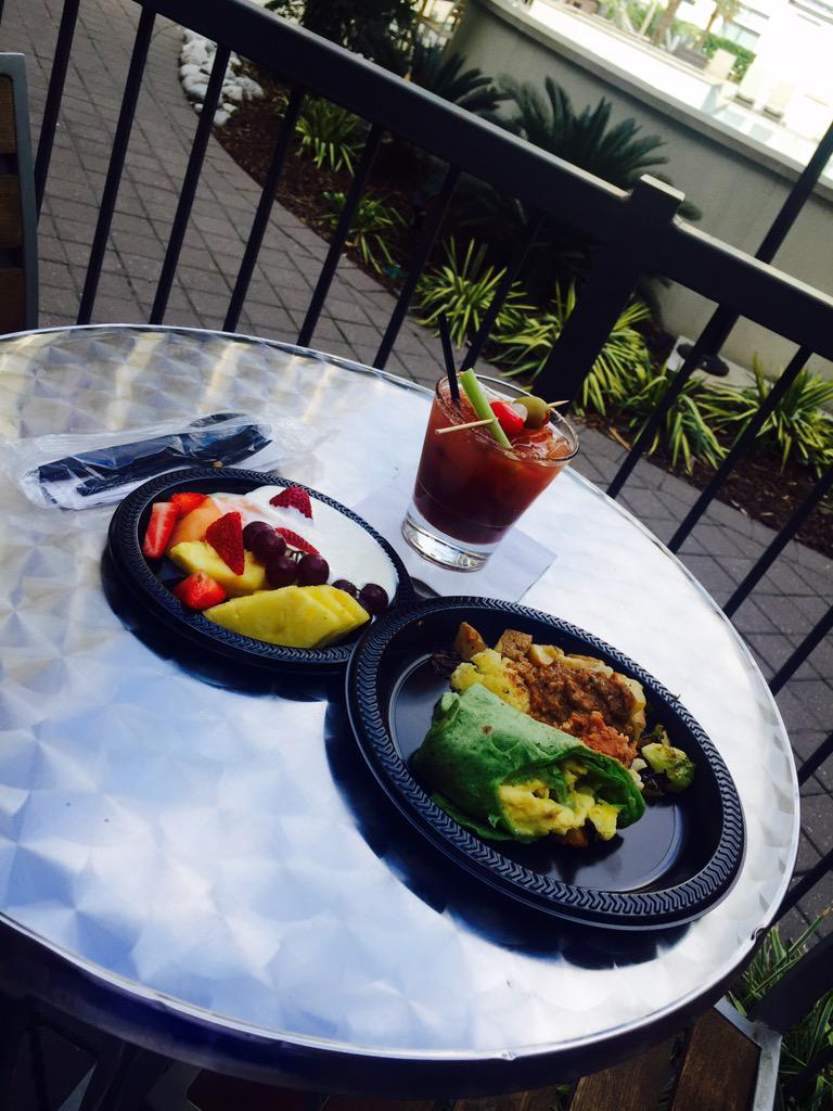 MistyBeautiful's tweet image. Awh. I love my neighbors/gaybors. I live in the best community ever! #LGBT #dallas #happystuff