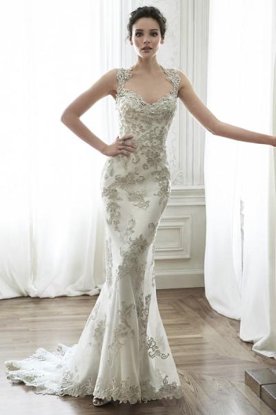 FashionweekNYC's tweet photo. This Dress from the @maggiesottero Spring 2015 Bridal Collection is STUNNING 😍😍😍 http://t.co/D8bEm0byBA