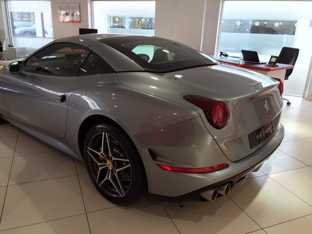 DeanAKelly's tweet photo. #Finners in a new #Ferrari #CaliforniaT Just waiting for #Pitch on why his #Dad #NeedsOne! Must say #StunningCar!! http://t.co/2GxYqgRaqW