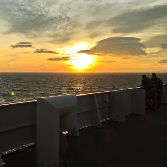 Vi är bortskämda med soluppgångar och solnedgångar i denna del av världen. #marinen #me04