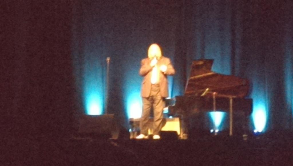 IdleVolcano's tweet image. Just seen the wonderful @GrumpyOldRick Wakeman's one man show. Superb. #KeyboardWizard and #GreatRaconteur