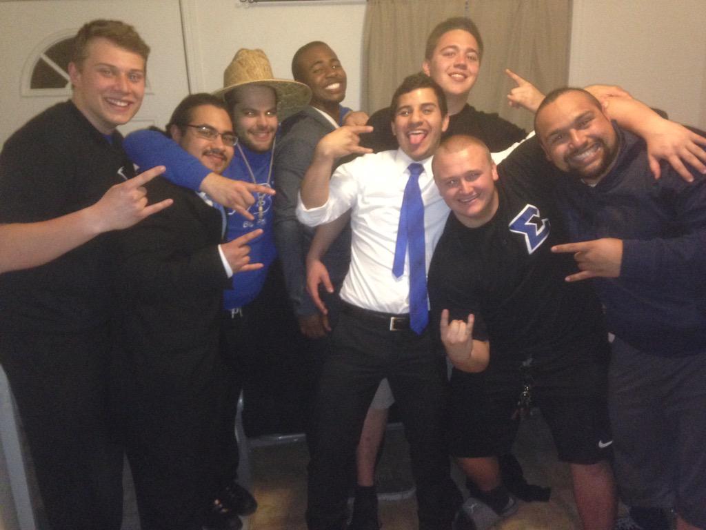 Mike_Champagne's tweet image. 3 years on the yard. #PhiBetaSigma @phibetasigma @renosigmas #SPR12 #qu4dclub
