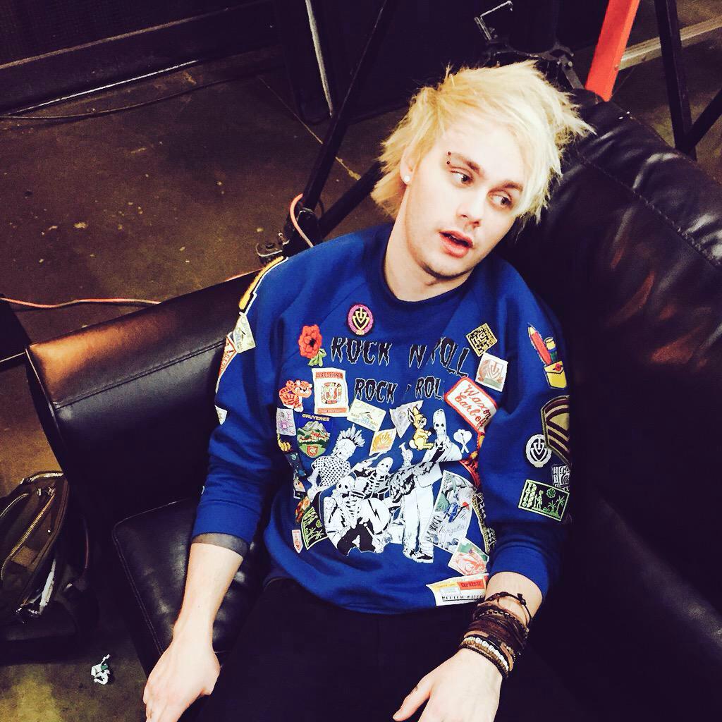 Michael (@aintmgc) on Twitter photo 