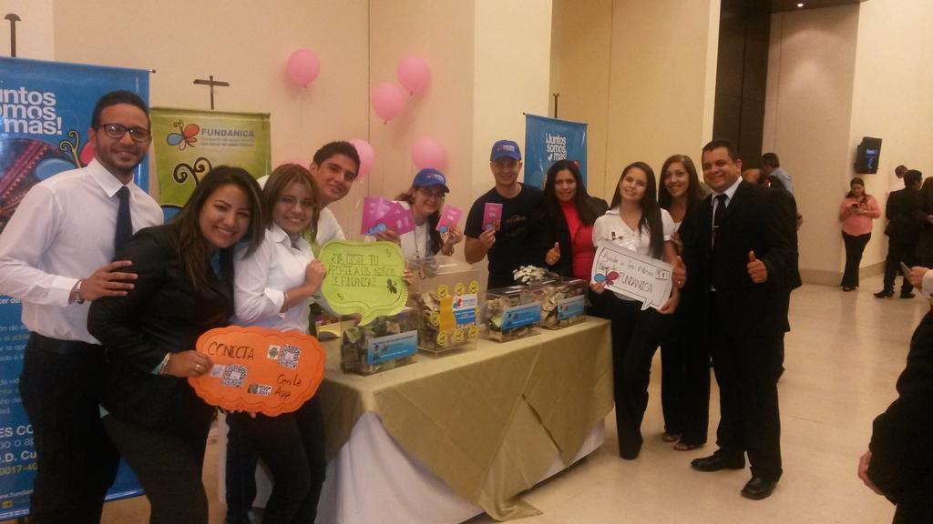 bricenol's tweet photo. #modoconecta Liderazgo en Acción @carlosreyes024 http://t.co/raSPl3if0x