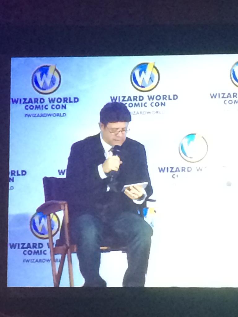 aalarkin's tweet image. @SeanAstin reading from Terry Pratchett. A very touching tribute. #wizardworld