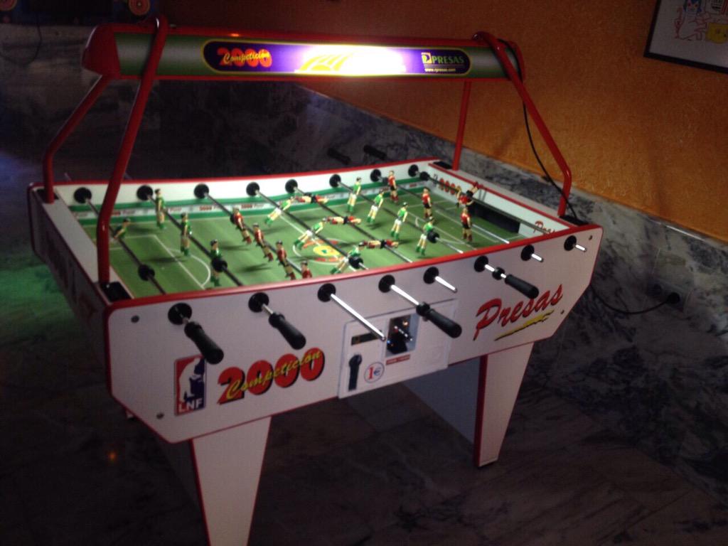 gallo_yo's tweet photo. 2 campeonato futbolín en bolera HOTEI100€ en premios más inscripciones 10€ x pareja.sábado 21 a partir de las 16:00h http://t.co/Rgshqvgu01