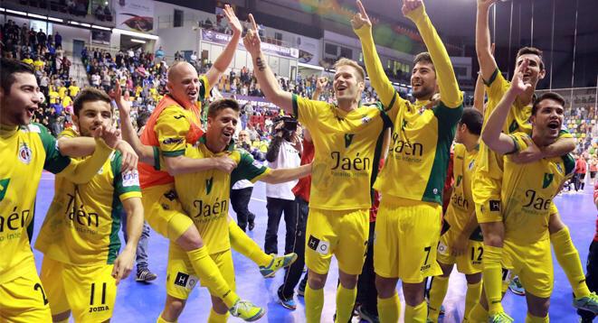 RFAF's tweet photo. #Jaen disfruta de la fiesta @JaenFS que logra meterse en la final #CopaLNFS con Gonzalo protagonista #orgulloandaluz http://t.co/VE9AWPkNpU