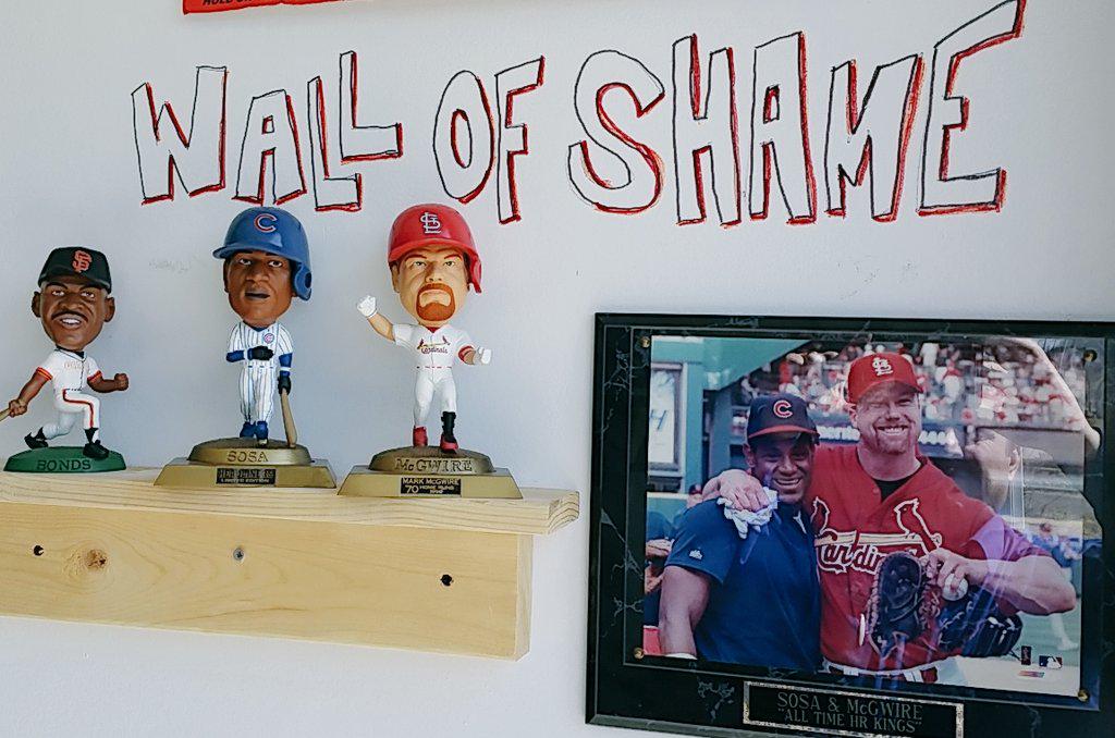 David_M_Ryan's tweet photo. Thanks to @danncoxx511 for the nice pic of Sammy &amp; Mac for my garage http://t.co/Kz3NDVJ27m