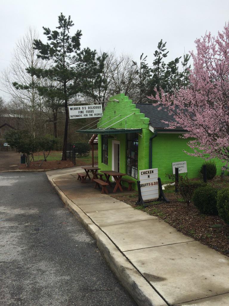 Finally got to eat at the place where <a href="/remhq/">R.E.M. HQ</a> got the name for one of the most iconic albums in history. <a href="/m_millsey/">Sweet Daddy Cool✌️🇺🇦 🐕🇨🇦</a>