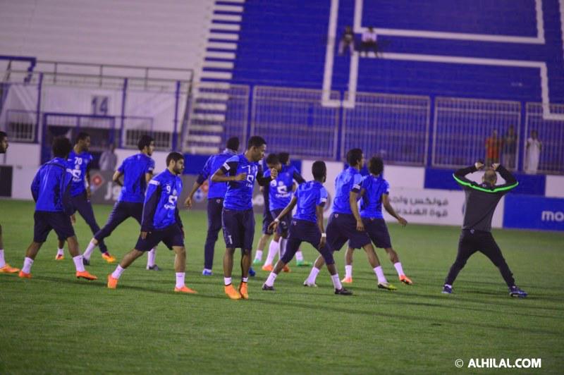 Alhilal_FC's tweet photo. 3 - 4

تمرين الملكي يوم السبت 14 مارس 2015

#الهلال

#alhilal http://t.co/kckveVOSlE