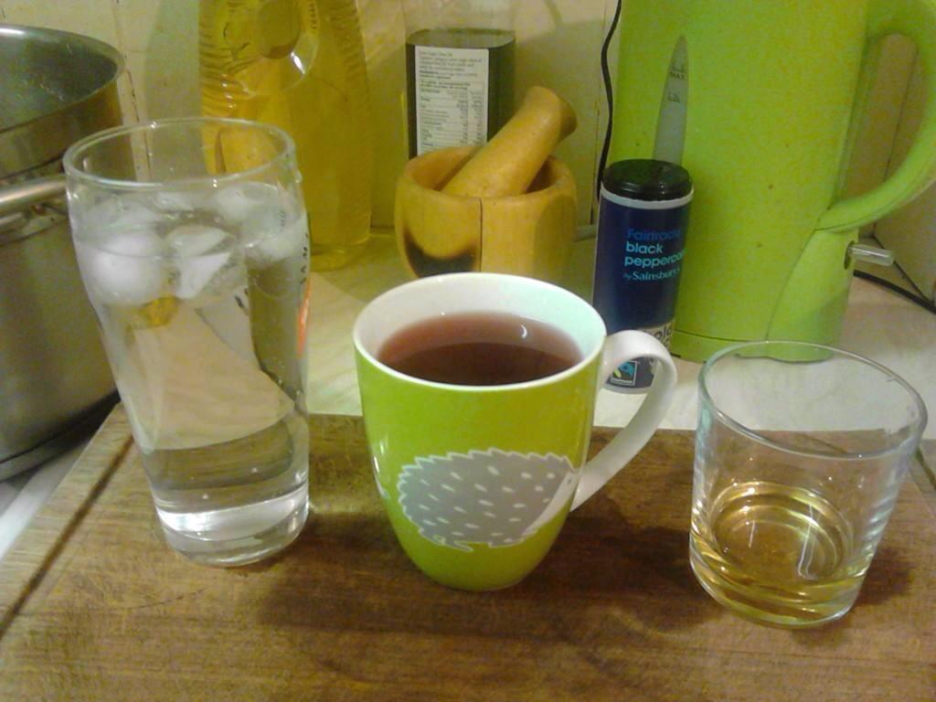 kjedwards4Fal's tweet image. @Rickontour the only way to roll on a Saturday night. #3drinks