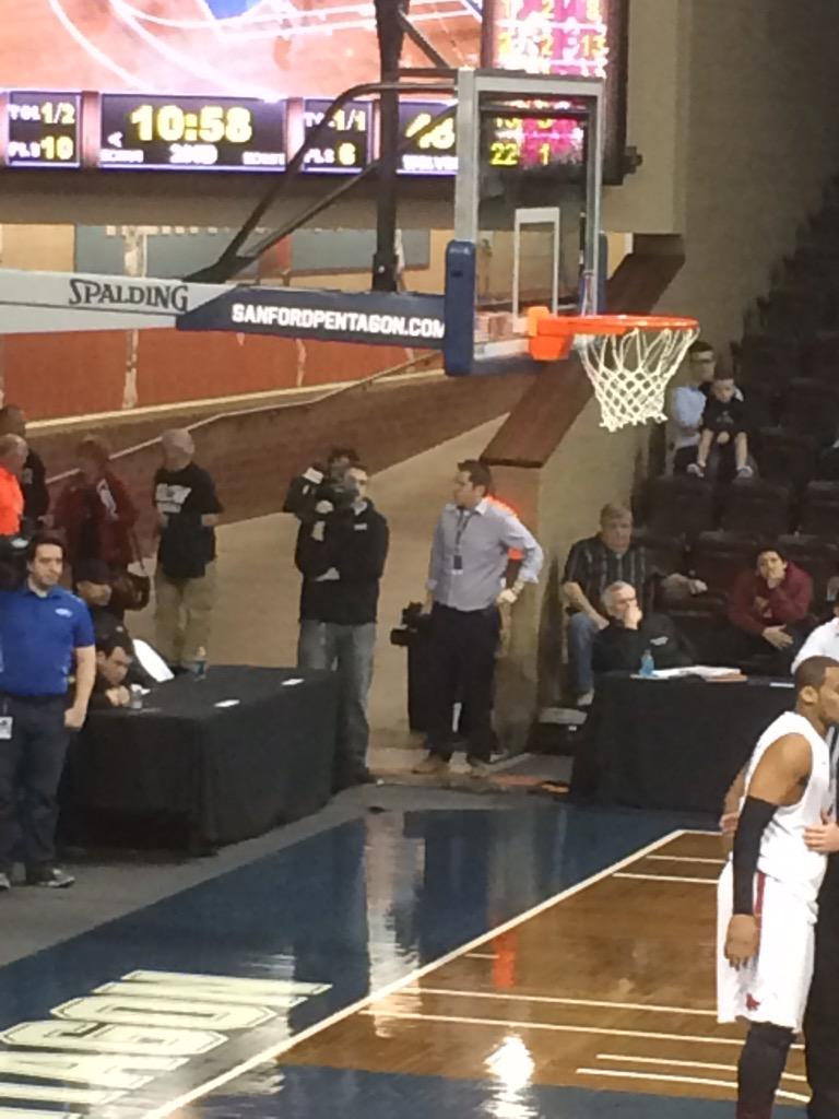 No rest for the wicked. @KELOCat is everywhere. #bestsportsanchorever?