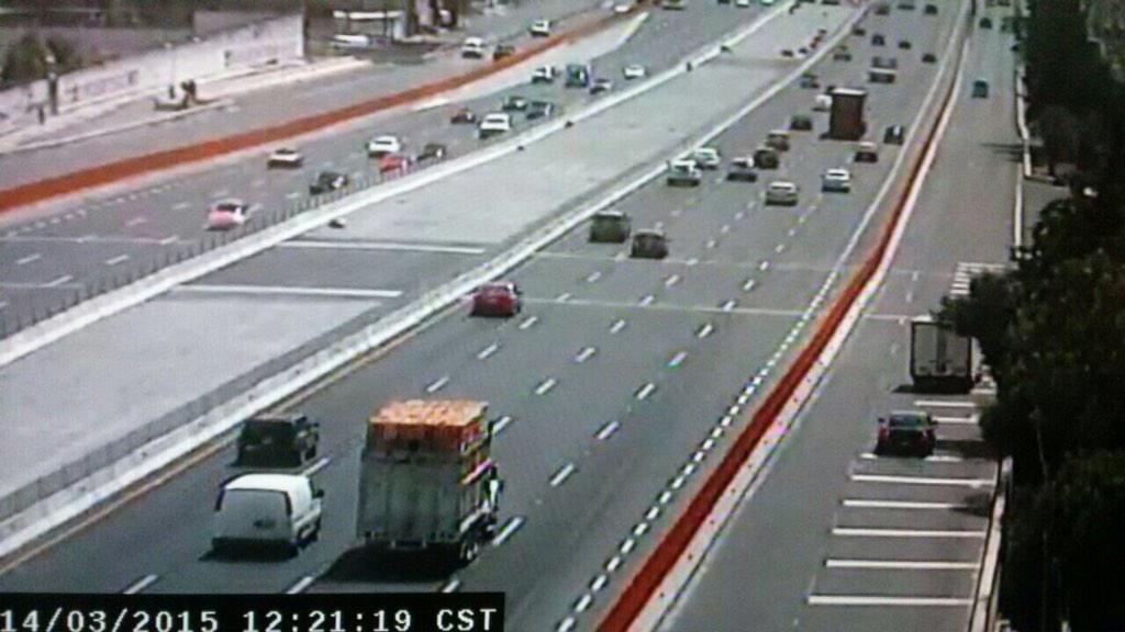 Estas son imágenes de la carga vehicular a la salida de autopistas y carreteras de la CDMX. Maneje con precaución #mm