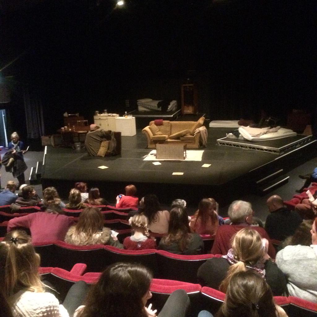 T24AnneFrank's tweet photo. The theatre is beginning to fill up &amp; the final performance is about to commence. #TheDiaryOfAnneFrank http://t.co/zfEXrtHPF8