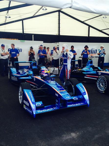 Beautiful day for a race! #FormulaE! #Eprix #miami #FiaFormulaE #raceday #downtownmiami