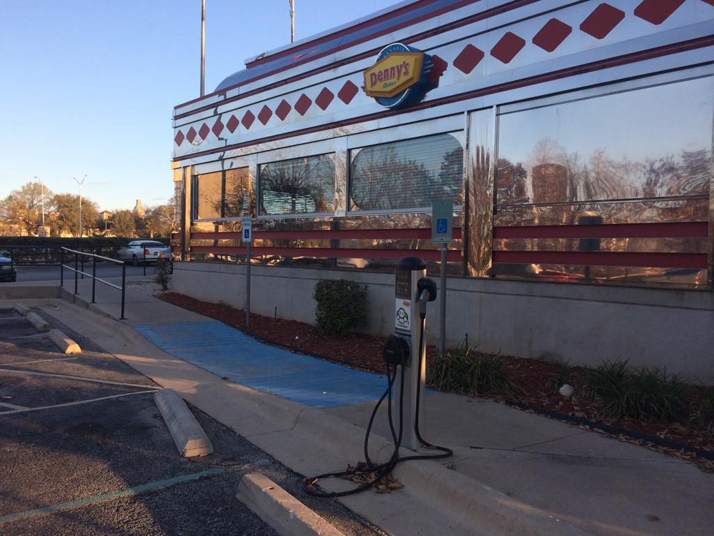 iiiorg's tweet photo. Electric car charging station at a #Dennys, #Austin #SWSXinteractive http://t.co/YoPfsOtGG6