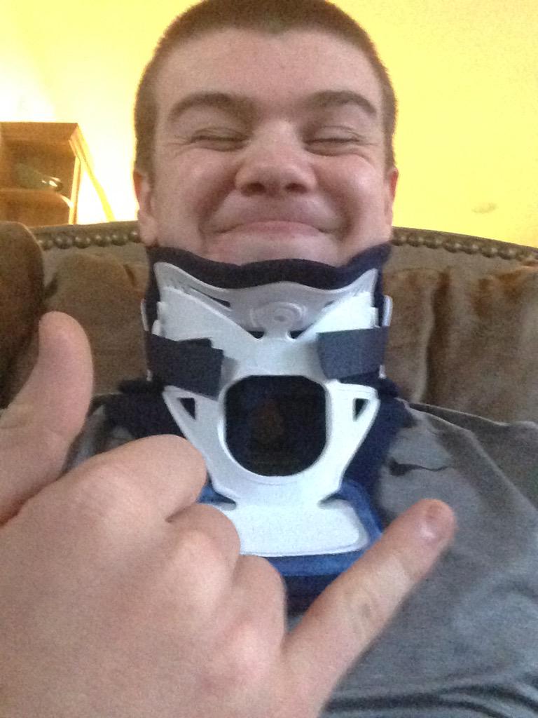 Gremlin_Lasso19's tweet photo. When you and Katniss are twinning ๐๐ #johnnyneckbrace http://t.co/cgo1iy6jP8