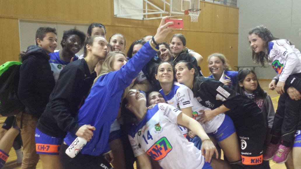 La selfie dels dos punts!! Seguim avançant a passos agegantats (26-20)! Gran equip!! #TenimUnSomni