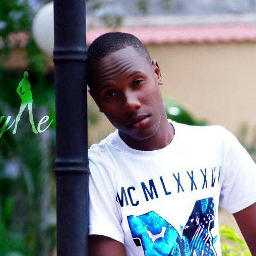 keystizzy's tweet image. Sou lindo sim...quem concorda?