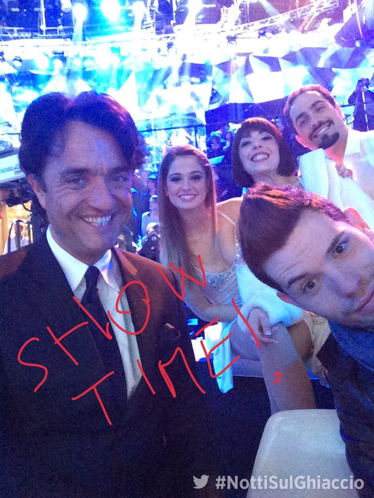 SHOW TIME! @BaseGiulioBase <a href="/AliVelati/">alice Velati </a> <a href="/iacono_claudia/">Claudia Iacono</a> @NiccoloCentioni <a href="/avaturi/">Andrea Vaturi</a> #NottiSulGhiaccio #TwitterMirror