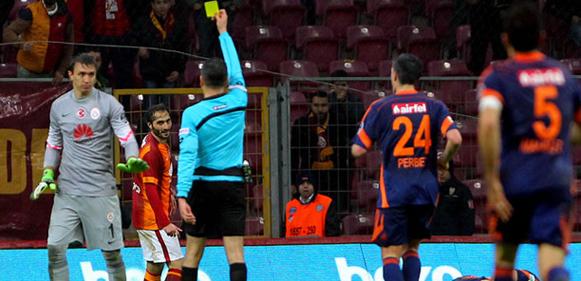 Maça damga vuran an! Muslera atılmalı mıydı? gez.io/TnNG3J