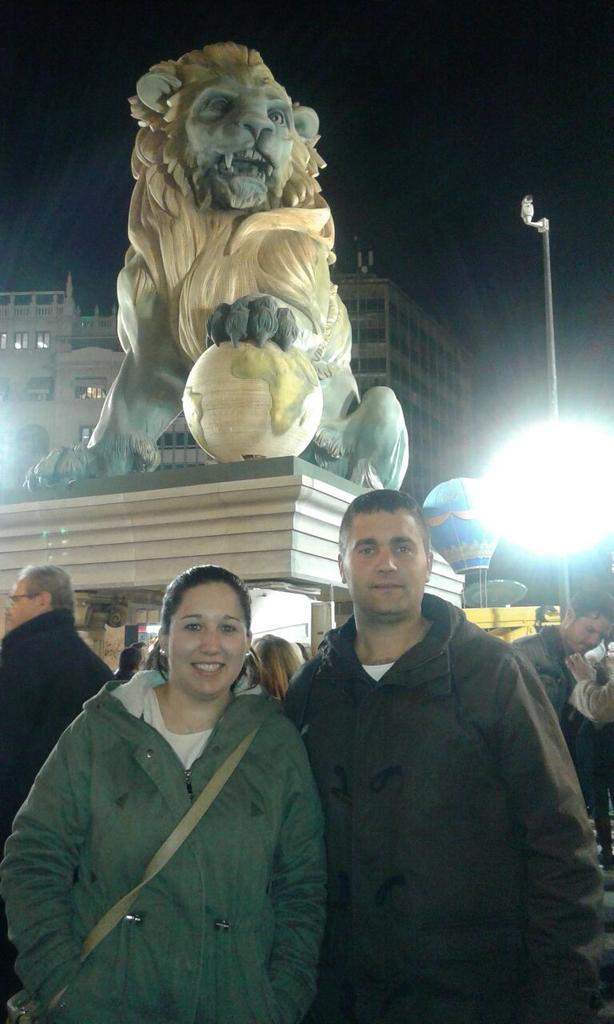 AnnaBecerraM's tweet photo. Fallas, Valencia. http://t.co/dOHbUuBNrz