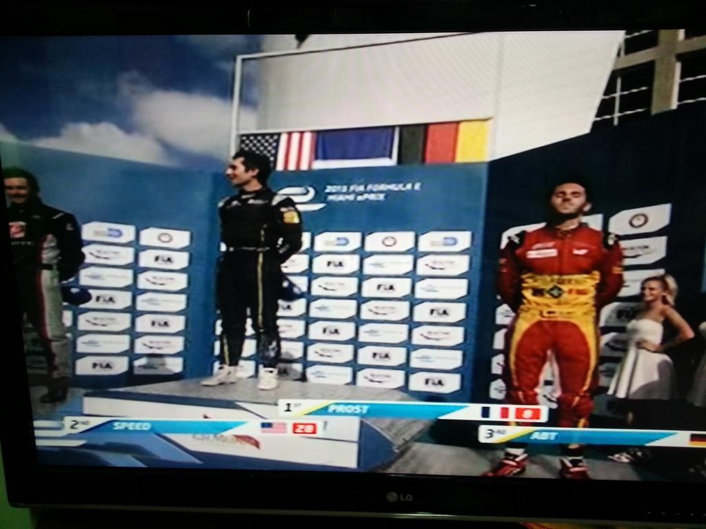 gustaricar2013's tweet image. #EPrixMiami #FormulaEenFOX Podio y celebración! 
1°N.Prost
2°S.Speed
3°D.Abt