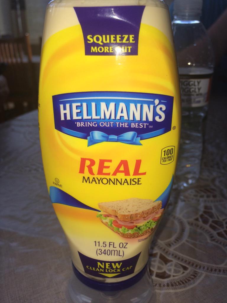 itsjakeunfilter's tweet photo. Trying the new @Hellmanns REAL mayo bottle for the first time #BeyondEcstatic #RevolutionaryBottle http://t.co/UNPVMPEPrG
