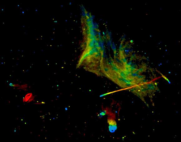mbeasley681's tweet photo. "@universetoday: "If You Could See in Radio These Are the Crazy Shapes You’d See in the Sky" http://t.co/2S1NDrE4Rr http://t.co/UCL7qg7wPg"