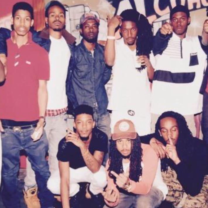 slevobob's tweet photo. Had brah out morgan last year trappin with us. He told all the bitches his name Alpo lls. #riplilchris👼 #freejmoe🔓 http://t.co/WfO7OKGwYp