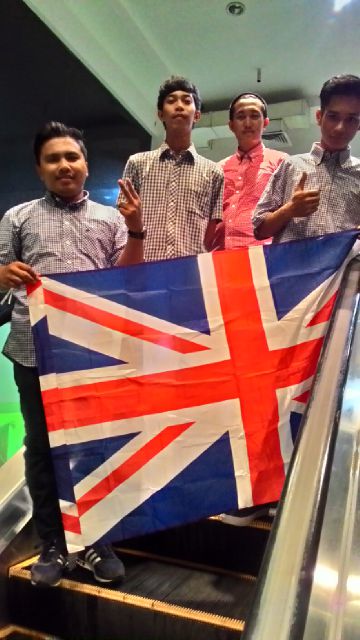 England belongs to me!!! #HershamBoys_Band #Oi_Pvnk_Rock #UK *scooter,soul,music,and rallies* #KTF