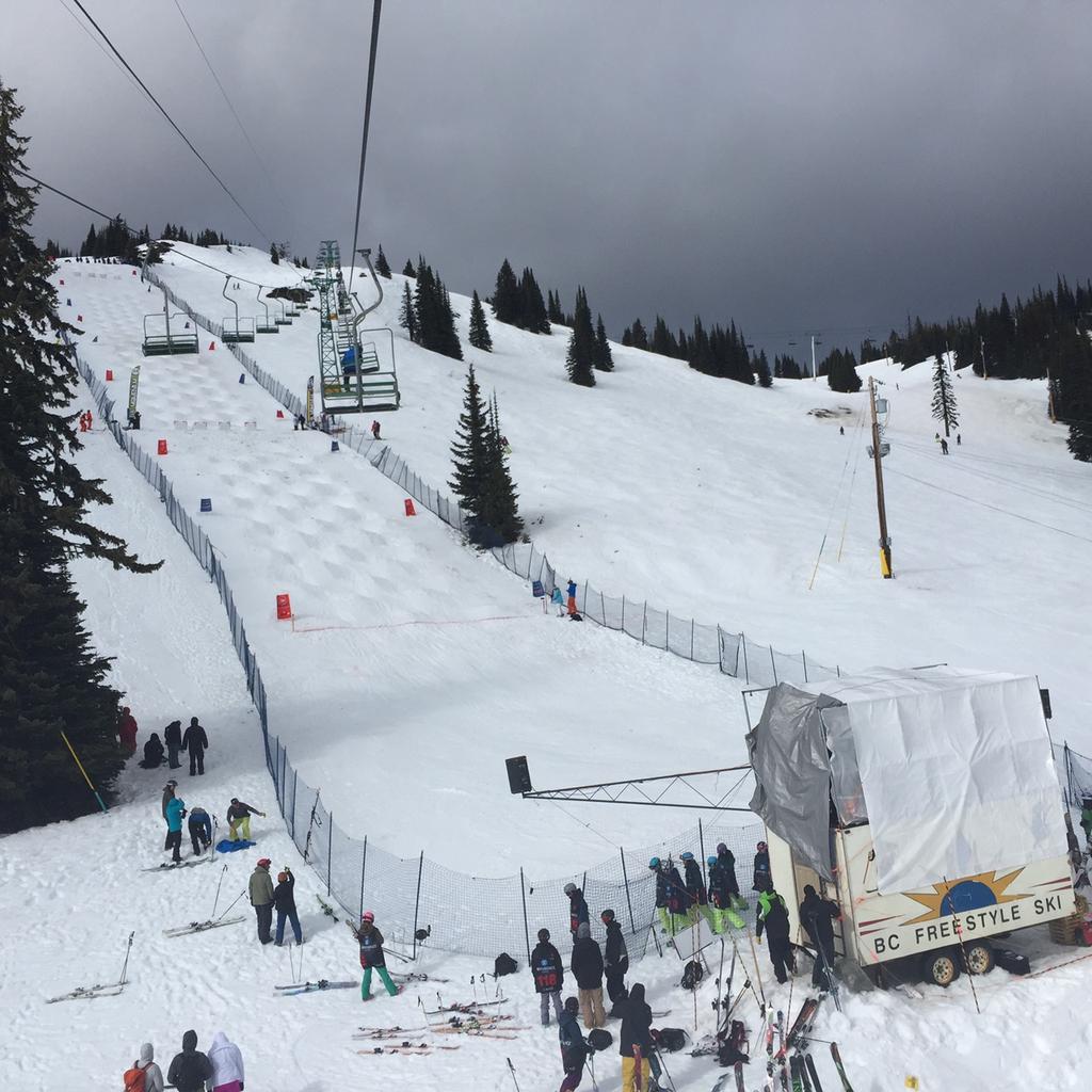 SilverStarMR's tweet photo. Mmmmm Moguls. Don't they look delightful?! #TimberTour2015 http://t.co/Aesz80yLgY