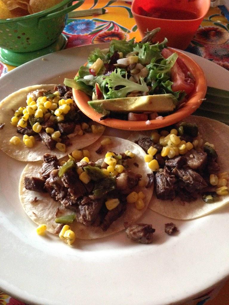 brian_long66's tweet photo. Short rib tacos at @Gonza_Tacos. Yum. http://t.co/QqkwHhBYjI