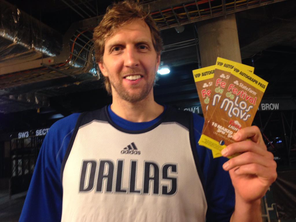 dallasmavs's tweet photo. Want a chance to win some VIP autograph passes? Add +LetsGoMavs on @CyberDustApp to get a blast w/details! #MavsFDL15 http://t.co/kPLVuFFCj7