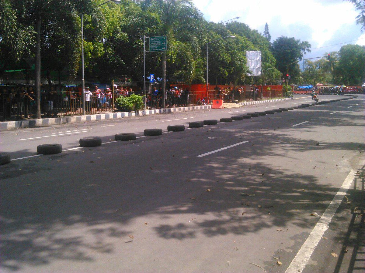 Sesi latihan bebas cc @matapanahTM <a href="/mahasiswajatim/">mahasiswajatimdotcom</a> <a href="/jomblojember/">call me jom</a> <a href="/InfoBondowoso/">BONDOWOSO</a>