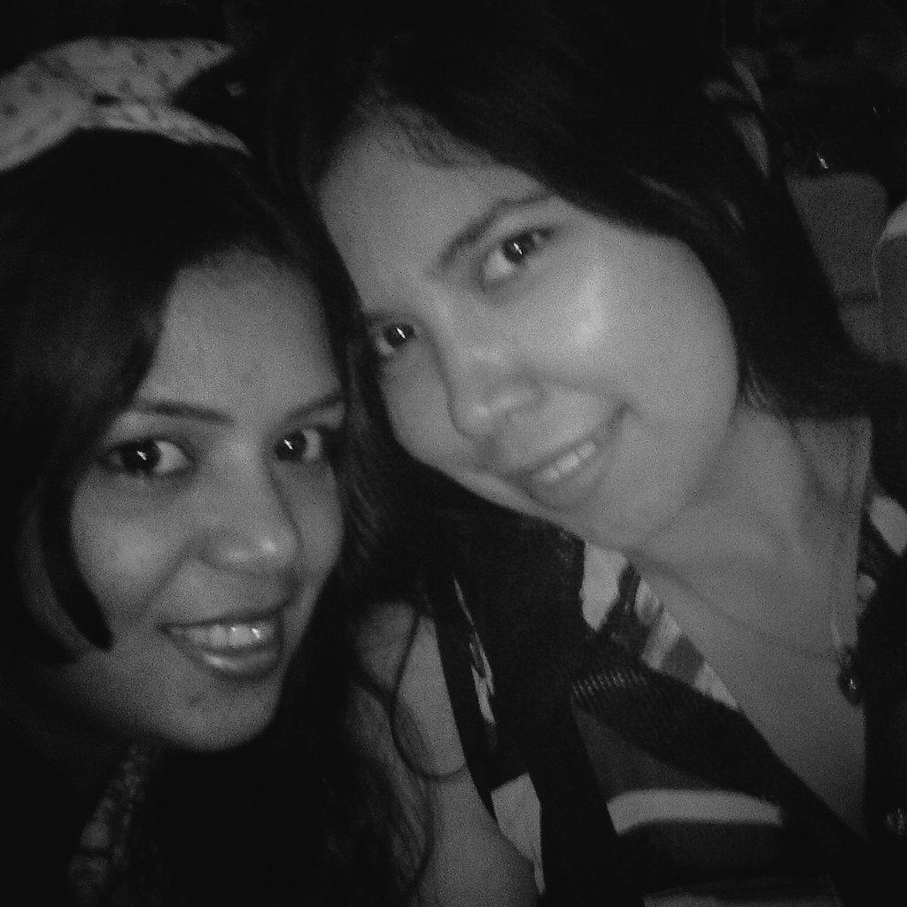 katherine0791's tweet photo. Sábado de #teatro con mi herma! #totaldescontrol http://t.co/1gzXl07hWR