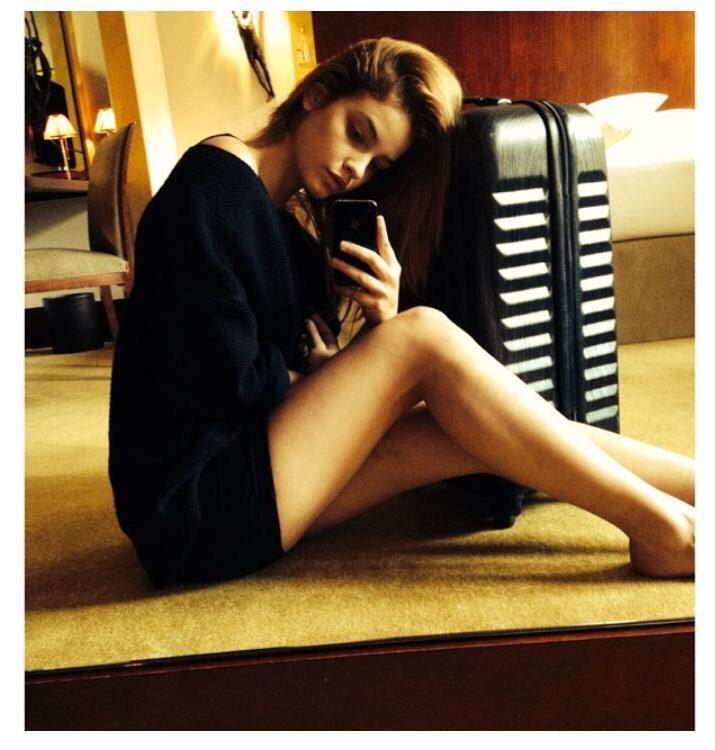 naygdrs's tweet photo. "it's hard to see the enemy when you're looking at yourself" http://t.co/VhaPNaRR4S