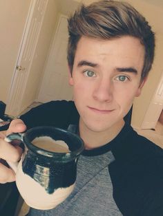 Alex_RdB's tweet image. Buenas Noches 😌