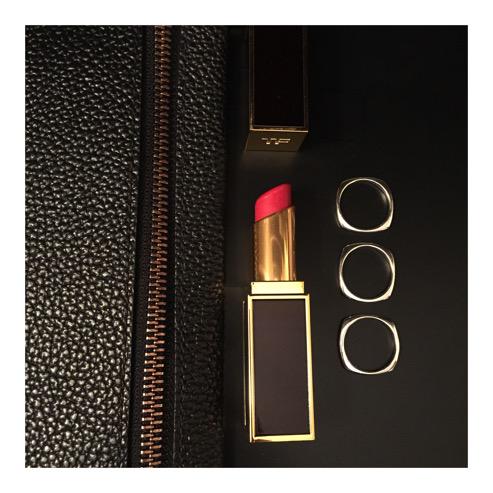 IrinidesignNY's tweet photo. Saturday night structure #lipstick #rings #irinidesign http://t.co/8kBYtlgoix